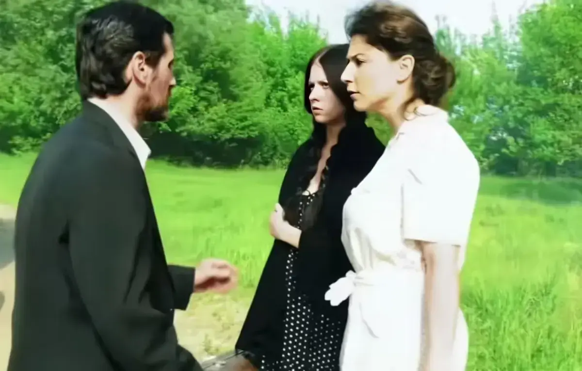 《烽火母女泪》三部曲全本收录-Roberta Gemma主演未删减中文版-烽火母女泪高清在线观看